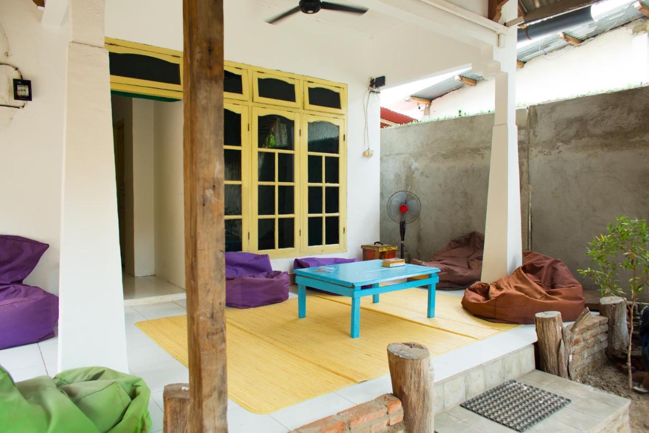 La Boheme Mini Vandrarhem Gili Trawangan Exteriör bild