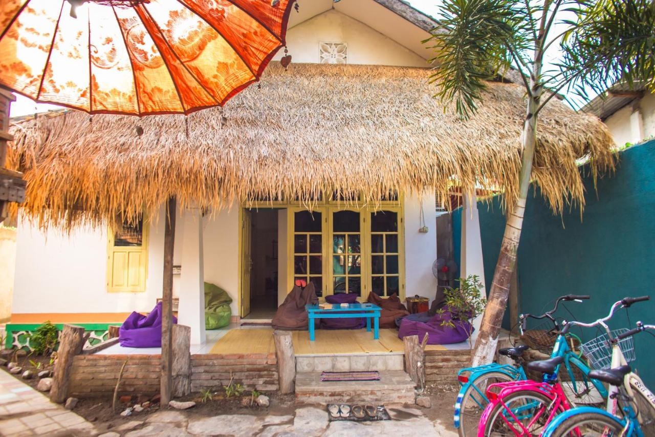 La Boheme Mini Vandrarhem Gili Trawangan Exteriör bild